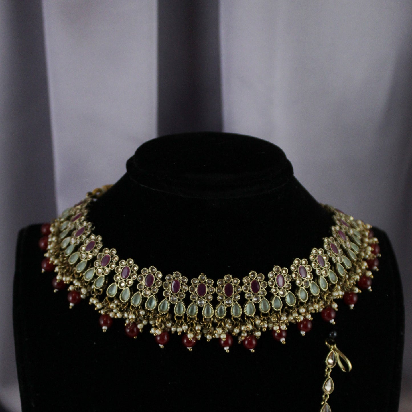 Janhvi - Necklace Set