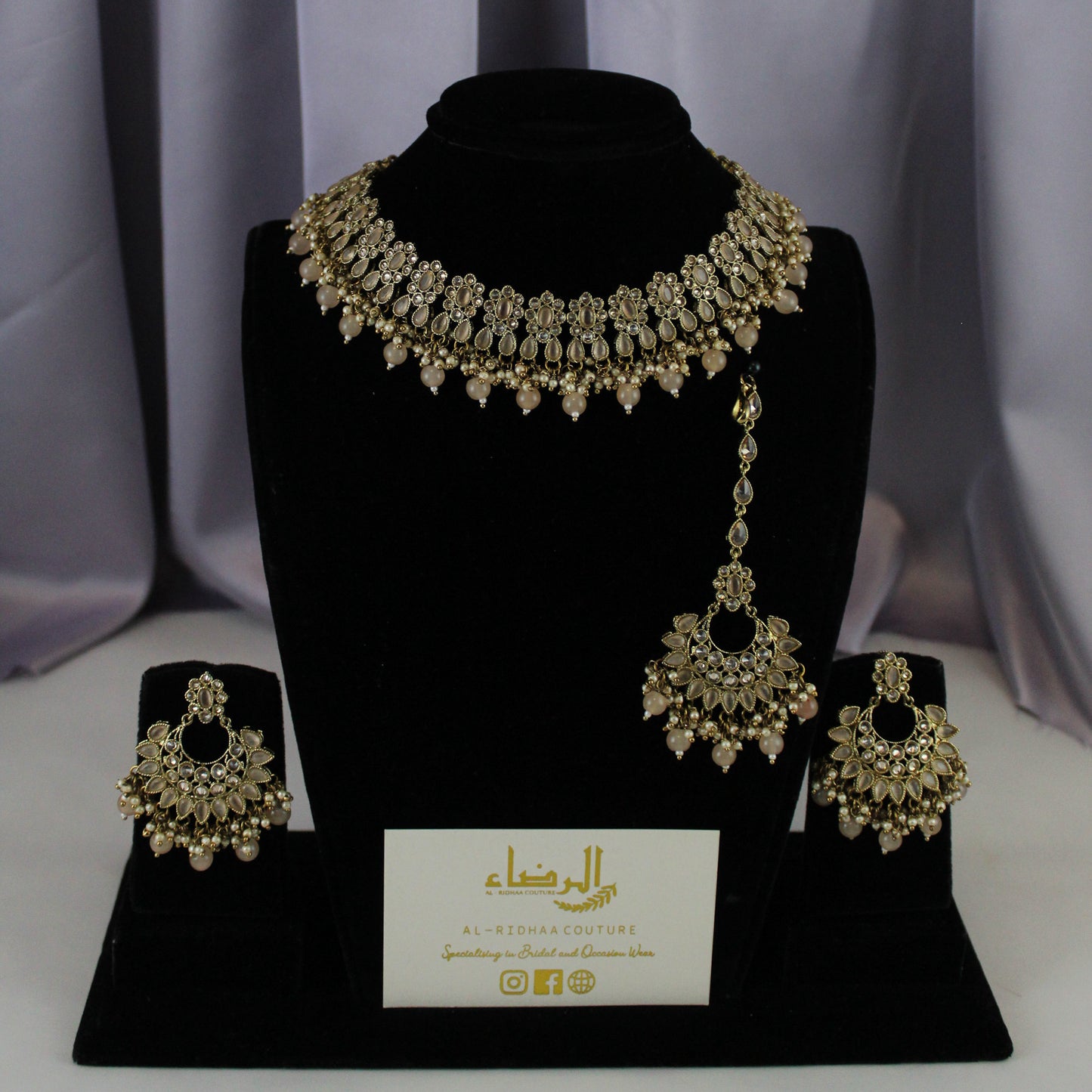 Janhvi - Necklace Set