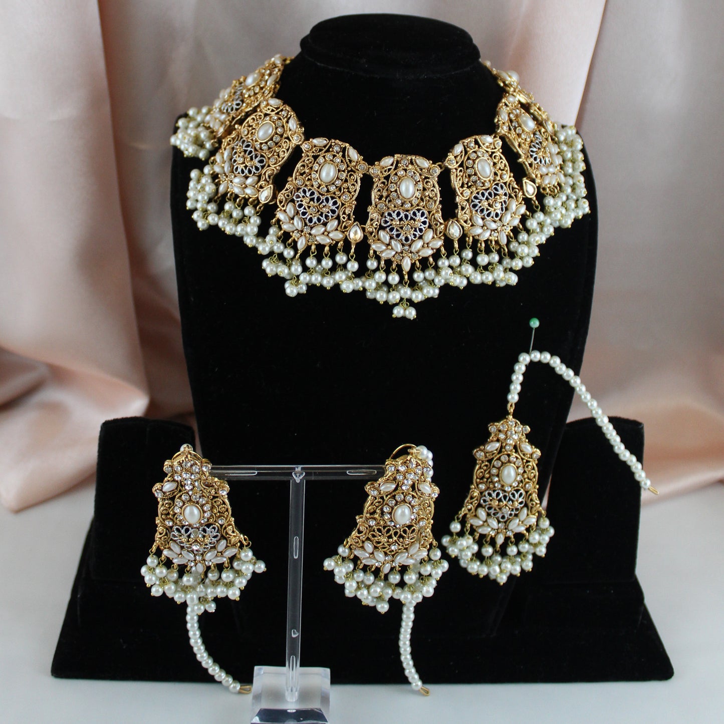 Kira - Necklace Set